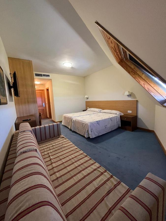 Hotel Agrelo О Грове Екстериор снимка